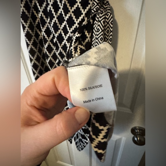 Tory Burch Transpassado Estampado Silk Wrap Dress - Size Small - Picture 3 of 6